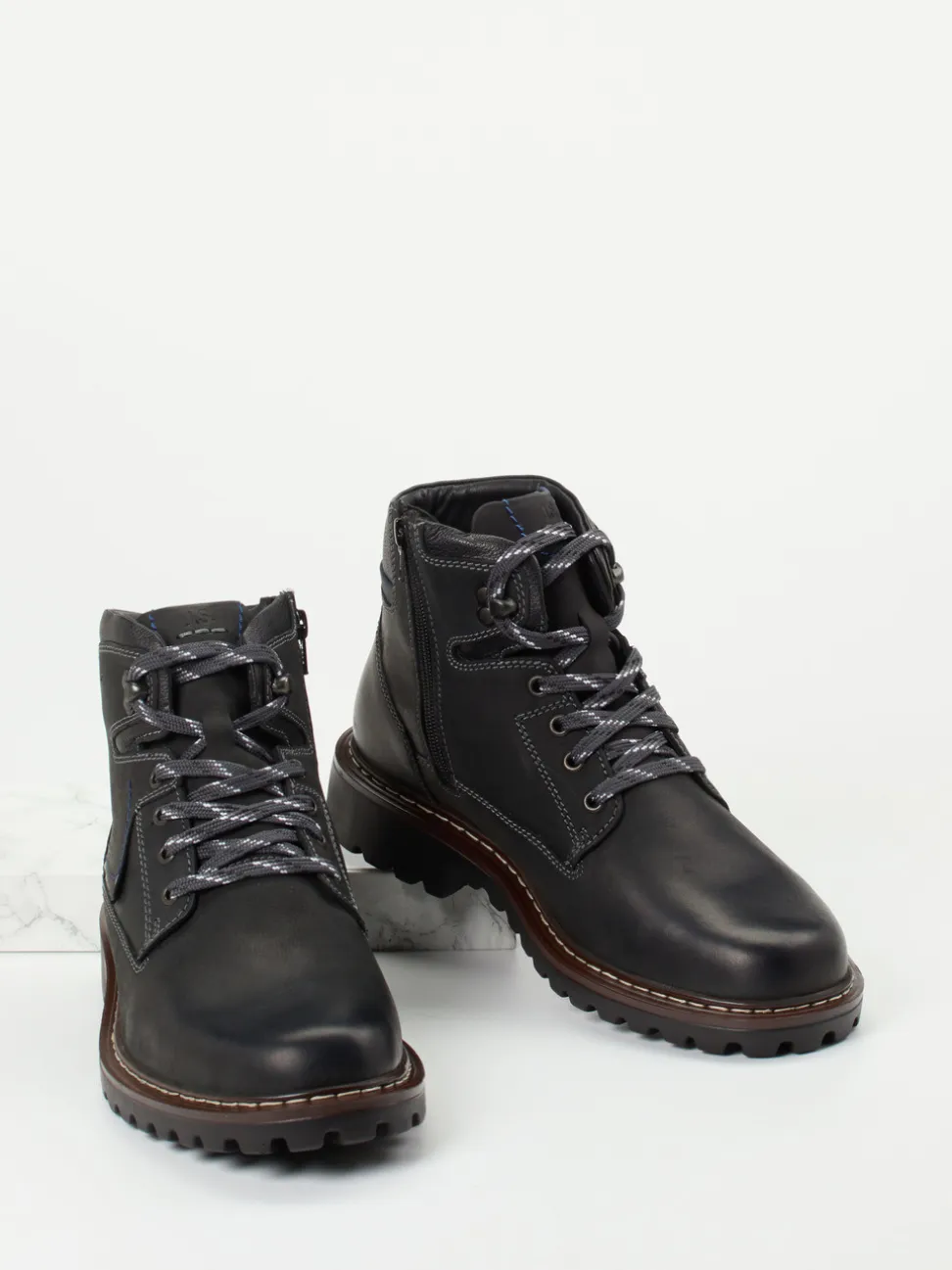 Josef Seibel – Schnürboots aus Fettleder Anthrazit